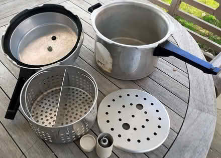 Photo of free Pressure Cooker (Whitegrove RG42) #2
