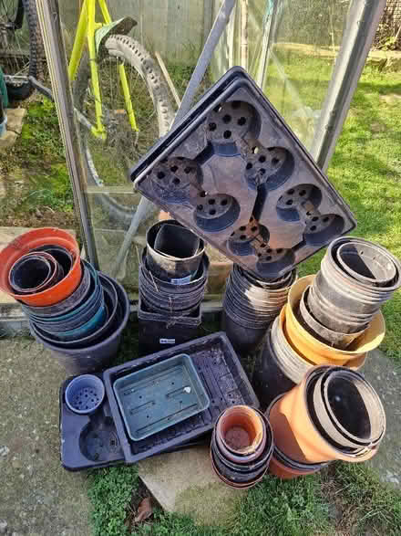 Photo of free Plant pots all sizes (Wiggenhall St Mary Magdalen PE34) #2