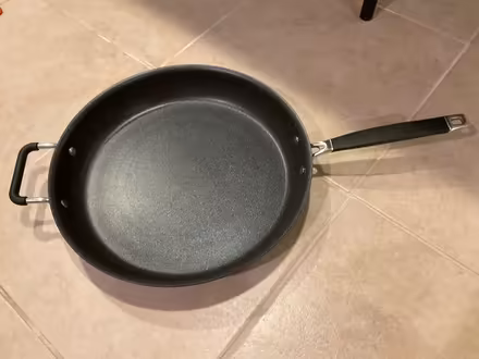 Photo of free Non-stick frying pan (Parsippany, NJ) #1
