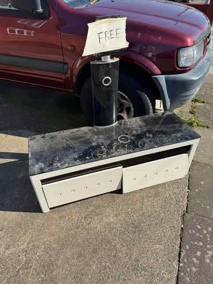 Photo of free Tv stand (LU1 5) #1