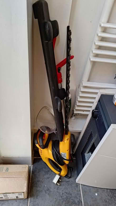 Photo of free Electric hedge trimmer (BN3 hove) #1