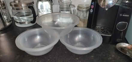 Photo of free Six mixing bowls (TN35 Ore) #1