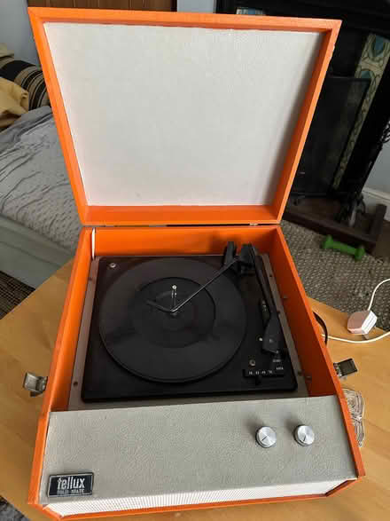 Photo of free Vintage Tellux Portable Recordplayer (Henley-on-Thames RG9) #2