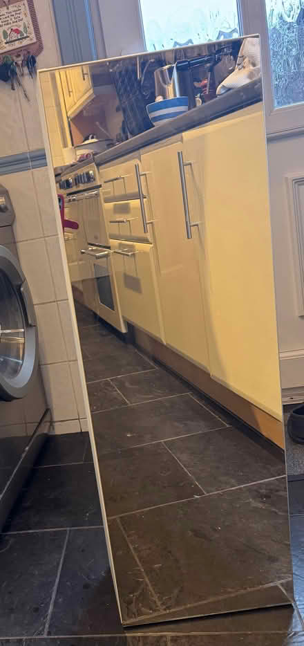 Photo of free 2 x mirrored bathroom cabinet (Bottling Wood WN1) #2