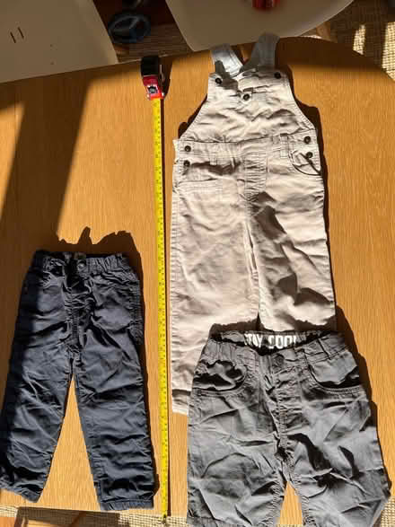 Photo of free Boy 2/3y - trousers (West acton - W3) #1