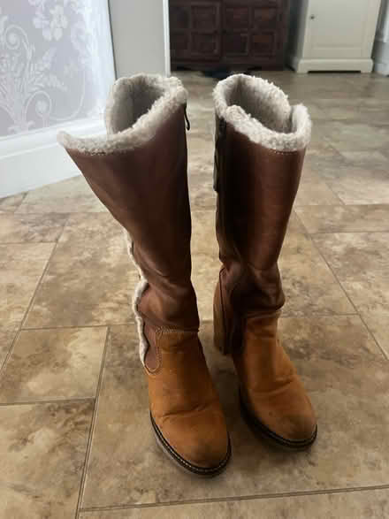 Photo of free Size 6 (adult) suede boots (SK8 Gatley) #2