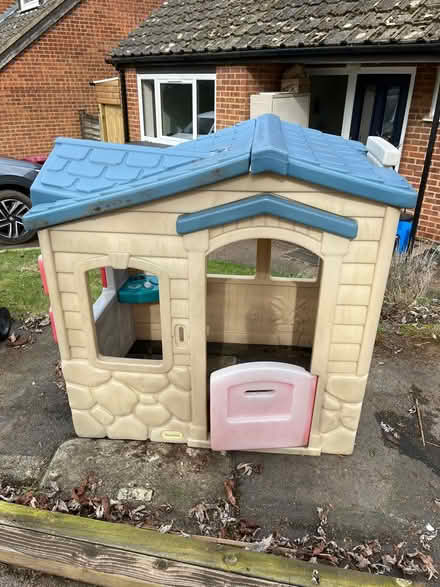 Photo of free Little Tikes Wendy house (RG1) #1