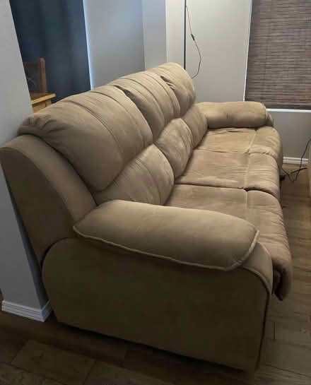 Photo of free 6 Seater Sofa, intact (Sammamish) #2