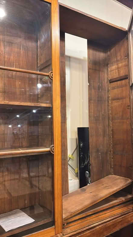 Photo of free Large dresser (needs repairs) (Shepherds Bush W12) #3