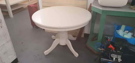 Photo of free Round dining table (Shepherds Bush W12) #1