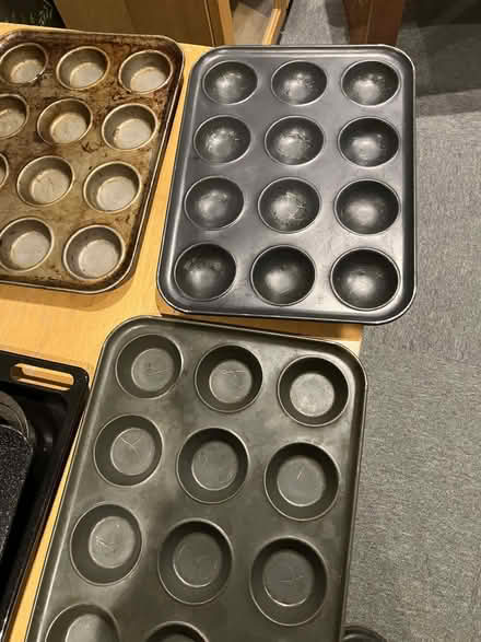 Photo of free Cake tins & cooling rack (Micklefield HP13) #4