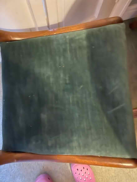 Photo of free Vintage table and chairs (BR2) #4