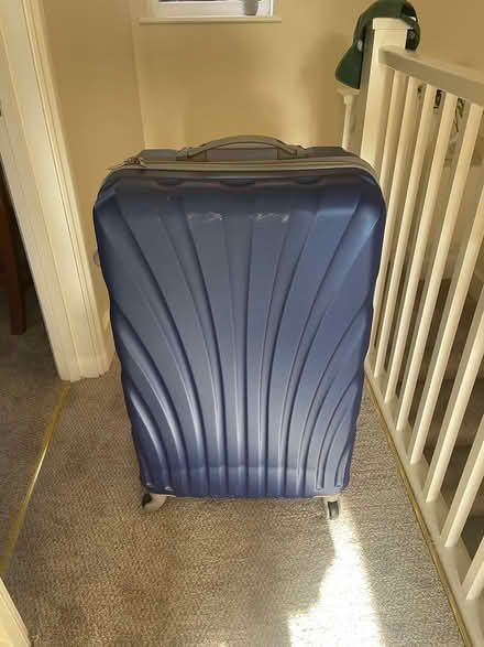 Photo of free Hard shell suitcase (Wimbledon SW19) #1