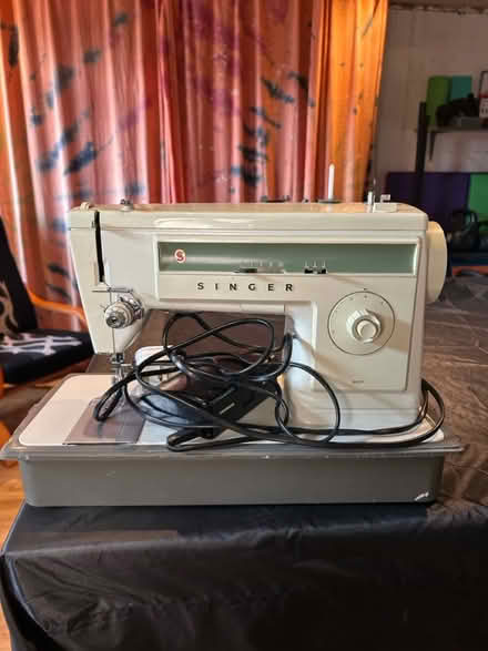 Photo of free Electric Singer Machine (Romford RM7) #2