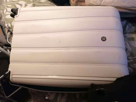 Photo of free White Suitcase 27" (Northway OX3) #4