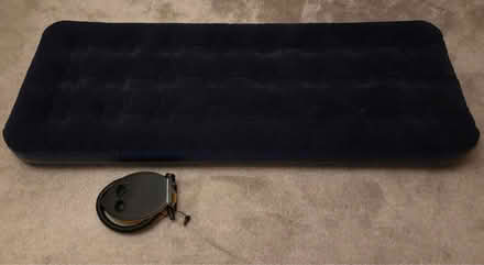 Photo of free Single blow up mattress & pump (Orpington) #2