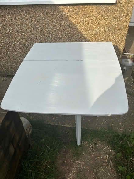 Photo of free Drop leaf table (HP5 Chesham) #1