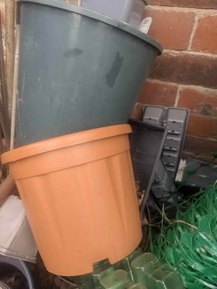 Photo of free Various Plastic Pots (ST6) #2