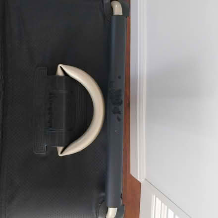 Photo of free 4 suitcases (Chelsfield BR6) #4