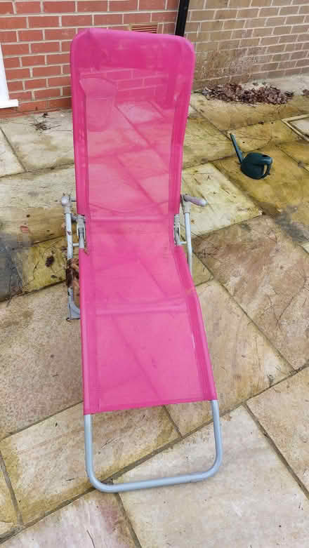 Photo of free Relaxer garden chair (Pembury TN2) #1