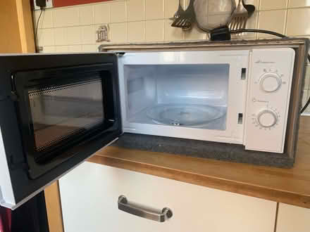 Photo of free Microwave (Willaston CW5) #3