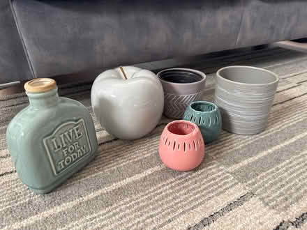 Photo of free Pots and decorative bits (GL3) #1