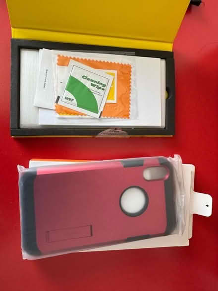 Photo of free iPhone XR case and screen protector (Harold Wood RM3) #2