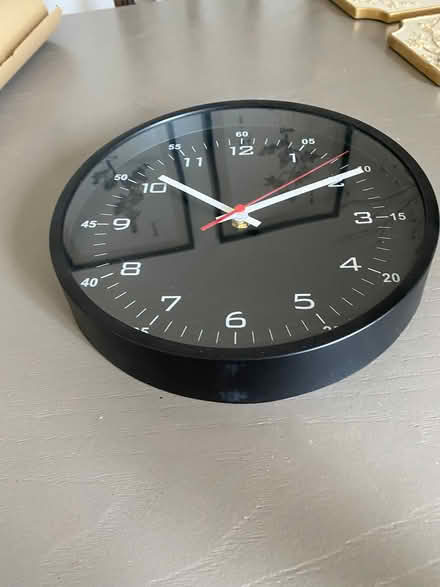 Photo of free Fully-functional Wall clock (Forest Gate E7) #2