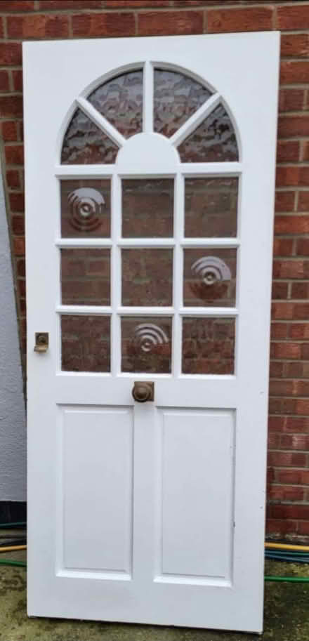 Photo of free White hardwood door (Rochford SS4) #1