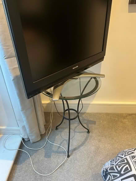 Photo of free Many items to go as am moving (Sw20 0sb) #1