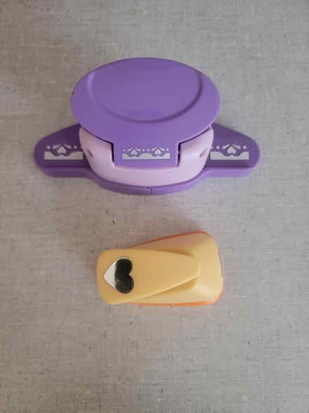 Photo of free 2 x paper punches (Isleworth TW7) #2