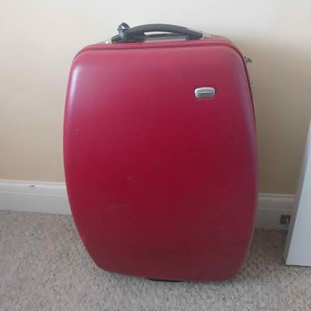 Photo of free 4 suitcases (Chelsfield BR6) #1