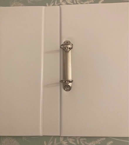 Photo of free A4 ring binders (Silverdale LA5) #2