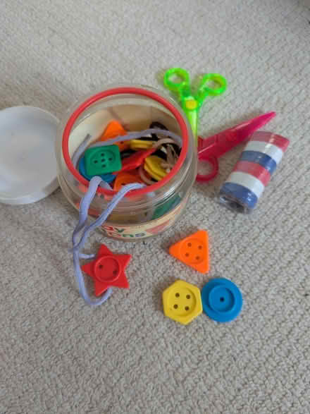 Photo of free Children's art stuff | Play buttons (Blossomfield B91) #2
