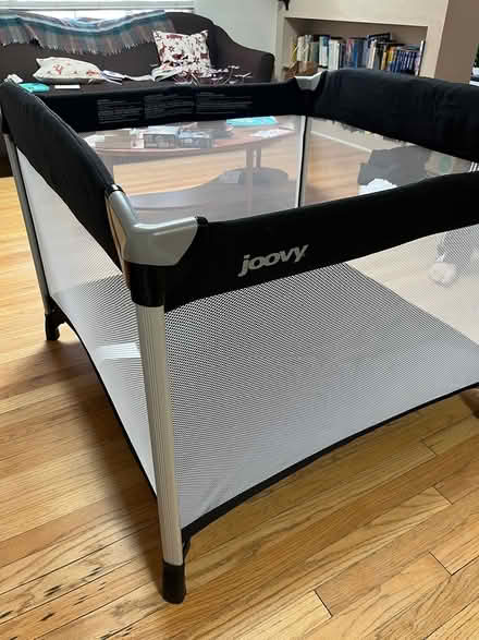 Photo of free Joovy Room 2 (Washington and Lomas) #2