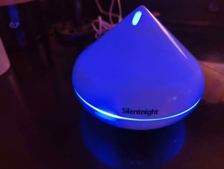 Photo of free Silentnight lamp - changes colour (Poets MK40) #3