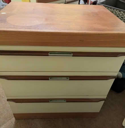 Photo of free Set of drawers (Finchley NW11) #1