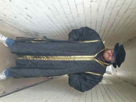 Photo of free Fantastic Tudor-style ex-opera costume (black/gold) (Florence Park OX4) #2