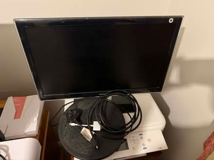 Photo of free Samsung 22” TV (Warlingham CR6) #1