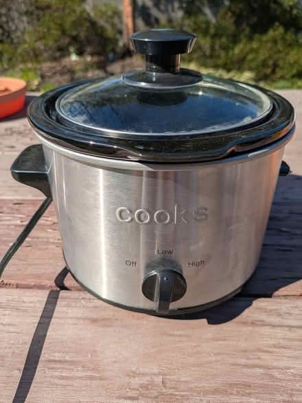 Photo of free Very Small Slow Cooker (El Cerrito Plaza) #2