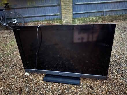 Photo of free Sony Bravia HD 40” TV (Warlingham CR6) #2