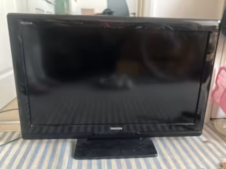 Photo of free Toshiba TV (E17) #1