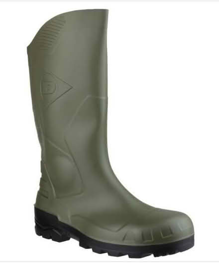 Photo of free Dunlop Safety Wellingtons Size 10 (Four Marks GU34) #1