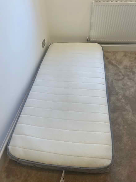 Photo of free Single mattress (Horndon SS17) #1