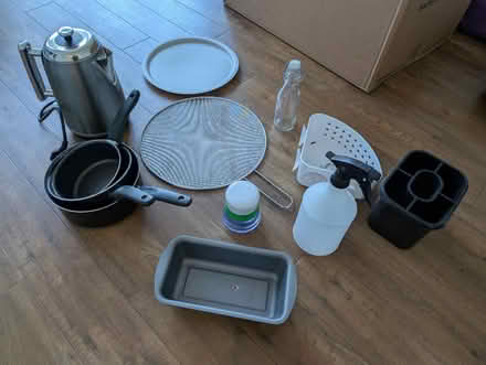 Photo of free Kitchen and bathroom items (kettle) (Crosspool, Sheffield S10) #1
