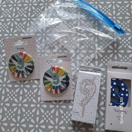 Photo of free 9 candles and birthday badge (Maidstone, ME15) #1