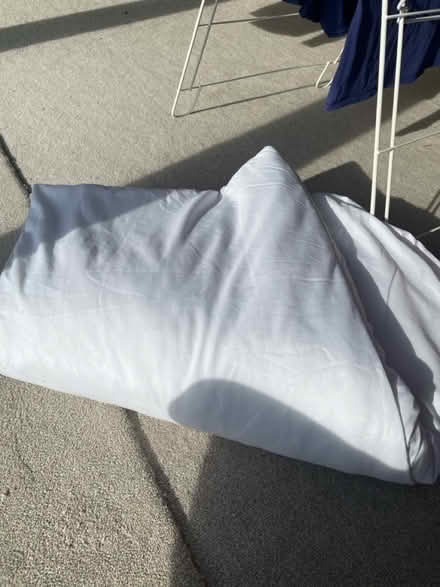 Photo of free Thin summer duvet for double bed (Bowbridge) #3
