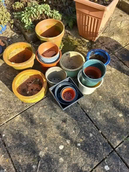 Photo of free Garden pots (Lower Tadmarton OX15) #1