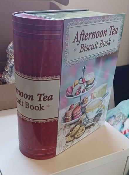 Photo of free Biscuit / cake tin (Leeds LS8) #1