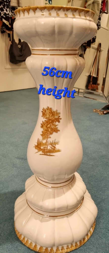 Photo of free China plant stand/side-table in VGC (West End LA3) #3